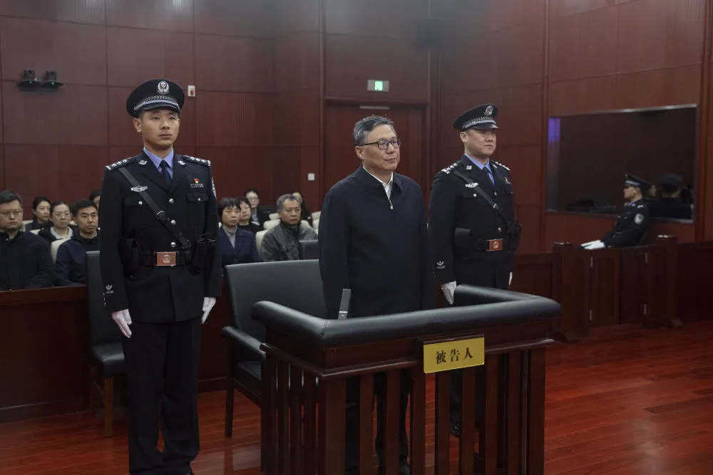 山西省政协原主席吴存荣，被判无期徒刑