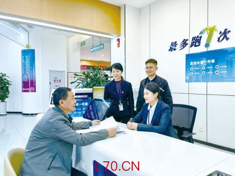 深度关注丨点题见信任 答题显担当