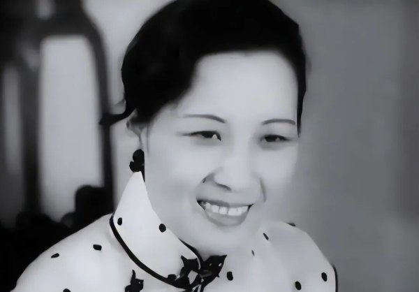 从上海名媛到“全球最有权势的女人”，她只用了十年