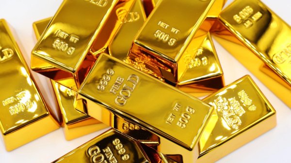 波兰央行行长：将继续增持黄金 目标是700吨
