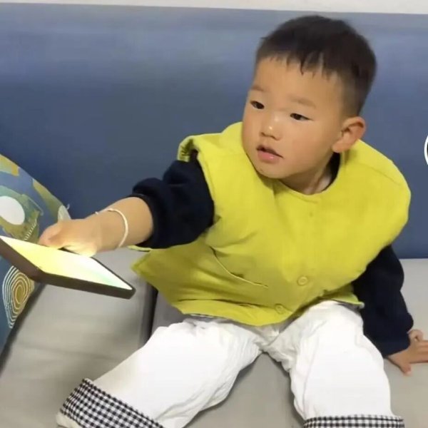 奶奶去晾衣服 3岁男童在自家院内失踪